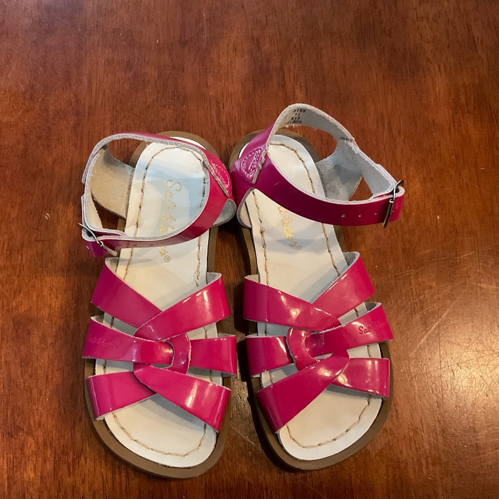VGUC Bright Pink Salt Water Strappy Sandals Sz 11
